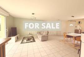 Detached House with Landscaped Garden