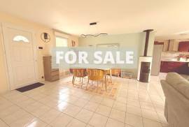 Detached House with Landscaped Garden
