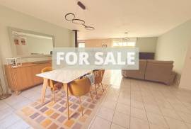 Detached House with Landscaped Garden