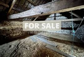 Barn to Renovate in Rural Normandy