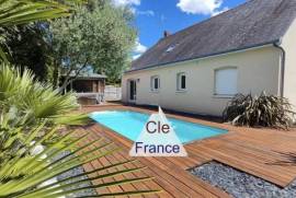 Beautiful Family Home with Swimming Pool