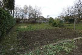 Building to Renovate and Develop into A Home