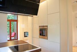 Detached house for sale in Jurmala, 265.00m2