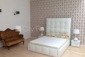 Detached house for sale in Jurmala, 265.00m2