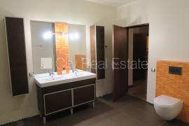 Detached house for sale in Jurmala, 250.00m2