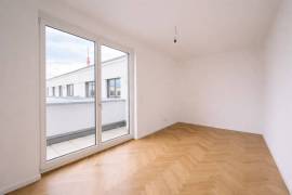 Breathtaking brand new 3 room penthouse for sale