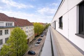 Spacious 3-room penthouse with 2 balconies in the beautiful Schoneberg