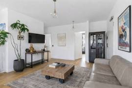 3-room Penthouse with Two Balconies & TV Tower Views in Prime Central Mitte