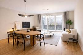 Living comfort at the highest level - modern 4-room apartment in Schoneberg