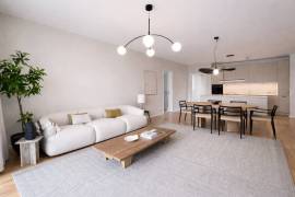 Luxury 4-room apartment near KaDeWe