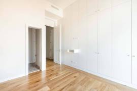 Apartment T3, 173m2, excellent condition, large areas, view and parking on Avenidas Novas - Lisboa