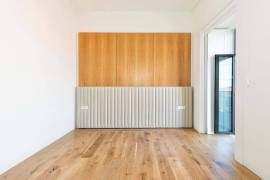 Apartment T3, 173m2, excellent condition, large areas, view and parking on Avenidas Novas - Lisboa
