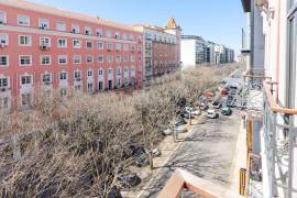 Apartment T3, 173m2, excellent condition, large areas, view and parking on Avenidas Novas - Lisboa