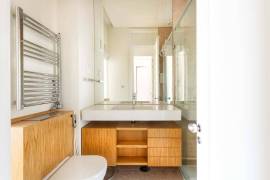 Apartment T3, 173m2, excellent condition, large areas, view and parking on Avenidas Novas - Lisboa