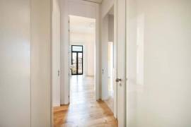 Apartment T3, 173m2, excellent condition, large areas, view and parking on Avenidas Novas - Lisboa