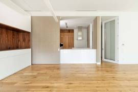 Apartment T3, 173m2, excellent condition, large areas, view and parking on Avenidas Novas - Lisboa