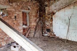 Rustic House for Reconstruction