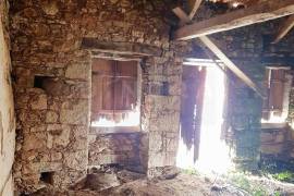 Rustic House for Reconstruction