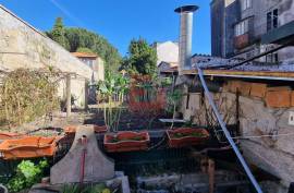 2 Buildings in the center of Porto with PIP approved in ARU zone to the Crystal Palace 2 Buildings in the center of Porto with PIP approved in ARU zone to the Crystal Palace