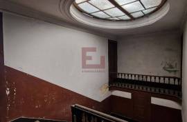 2 Buildings in the center of Porto with PIP approved in ARU zone to the Crystal Palace