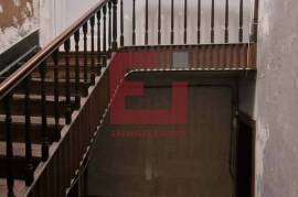 2 Buildings in the center of Porto with PIP approved in ARU zone to the Crystal Palace 2 Buildings in the center of Porto with PIP approved in ARU zone to the Crystal Palace