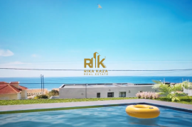 4 bedroom villa with pool and sea view