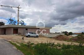 Land Lousada Lodares