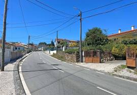 Land with approved project, T3+1 single-townhouse, Cucujães