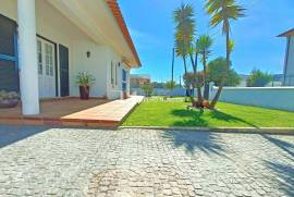 Detached 4 bedroom villa in Avanca