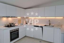 ALBUFEIRA - CENTRO -4 BEDROOMS - SWIMMING POOL AND GARDEN
