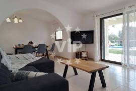 ALBUFEIRA - CENTRO -4 BEDROOMS - SWIMMING POOL AND GARDEN