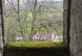 2 Villas to recover in Roriz with 1460m2