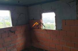 2 Villas to recover in Roriz with 1460m2