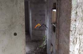 2 Villas to recover in Roriz with 1460m2