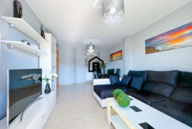 Beautiful penthouse with 3 bedrooms with communal garden and pool for sale in Salou - Costa Dorada