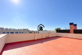 Beautiful penthouse with 3 bedrooms with communal garden and pool for sale in Salou - Costa Dorada