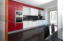 3 BEDROOM APARTMENT IN PIORNAIS , HELP FUNCHAL