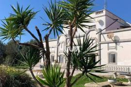 A fantastic opportunity to invest in a well-located property with an amazing well-thought out project in Moncarapacho A fantastic opportunity to invest in a well-located property with an amazing well-thought out project in Moncarapacho