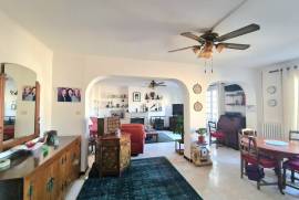 Pleasant Set Of 2 Village Houses Offering Main House Of 180 M2, Independent Gite Of 50 M2, Garage And Courtyard. Quiet Location Pleasant Set Of 2 Village Houses Offering Main House Of 180 M2, Independent Gite Of 50 M2, Garage And Courtyard. Quiet Location