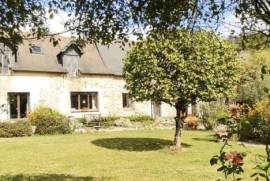 Detached Country House with Outbuildings and Land