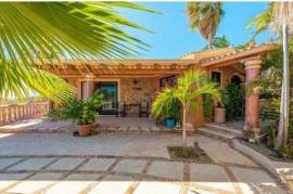 Villa-House for sale in Baja-California-Sur Mexico