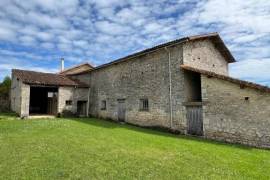 €297850 - Farmhouse with 4 Bedrooms, Outbuildings, 3 Acres and Swimming Pool