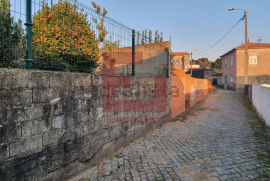 LAND WITH APPROVED PROJECT FOR HOUSE OF 3 FRENTES