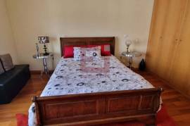 5 bedroom apartment, top floor, center of Vila Nova de Gaia