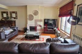 5 bedroom apartment, top floor, center of Vila Nova de Gaia