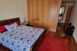 5 bedroom apartment, top floor, center of Vila Nova de Gaia