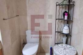 5 bedroom apartment, top floor, center of Vila Nova de Gaia