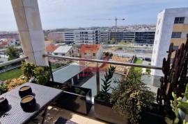 5 bedroom apartment, top floor, center of Vila Nova de Gaia