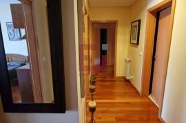 5 bedroom apartment, top floor, center of Vila Nova de Gaia