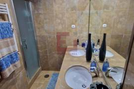 5 bedroom apartment, top floor, center of Vila Nova de Gaia